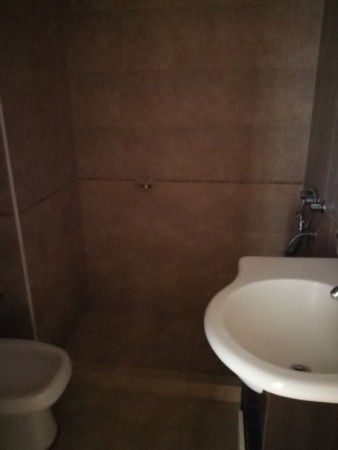 60 Y 30 - DEPTO CON BALCON - EDIFICIO CREDIL 