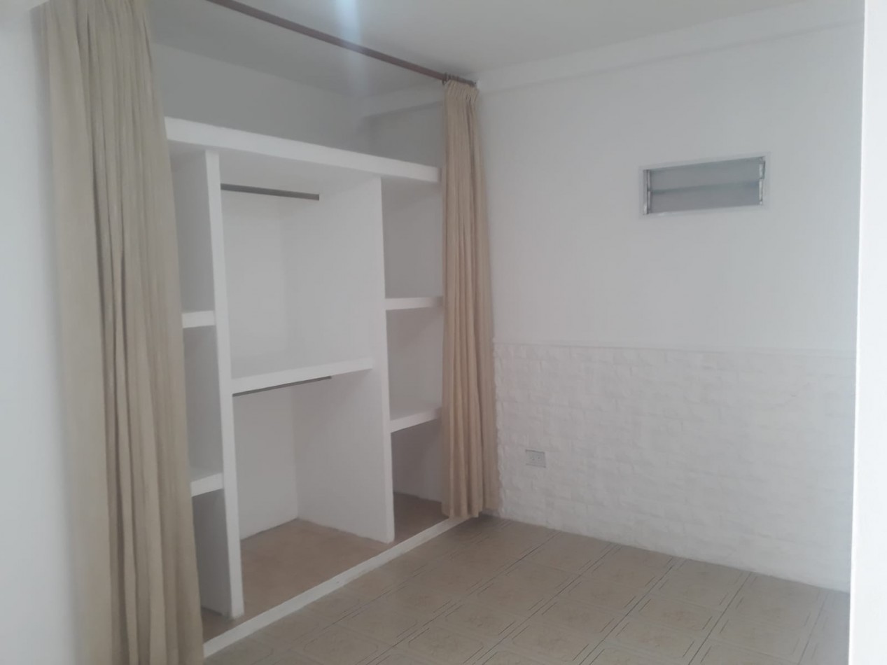  16 y 58 PH EN PLANTA BAJA SOBRE LOTE 10X30  150M2 CUBIERTOS 