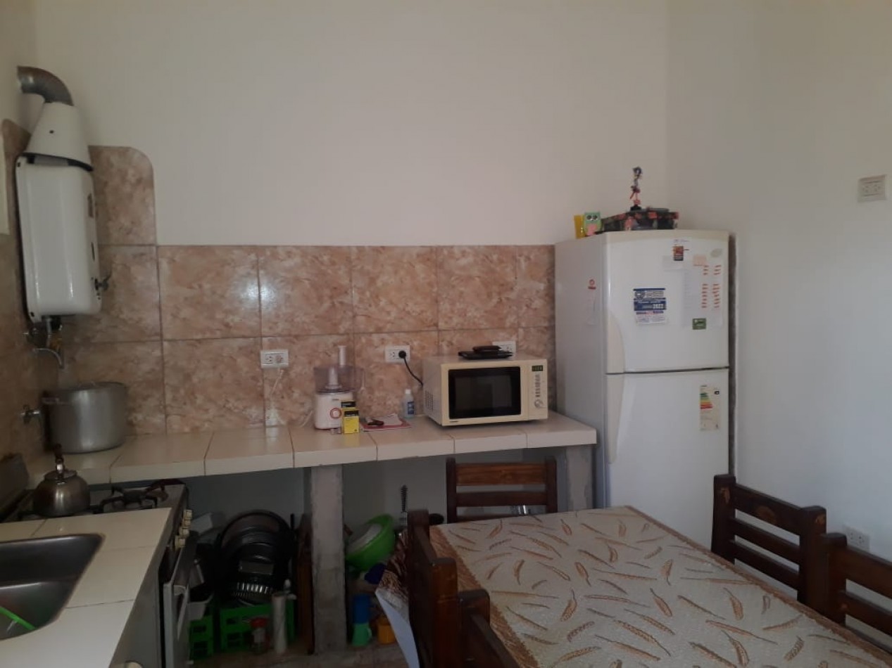  16 y 58 PH EN PLANTA BAJA SOBRE LOTE 10X30  150M2 CUBIERTOS 