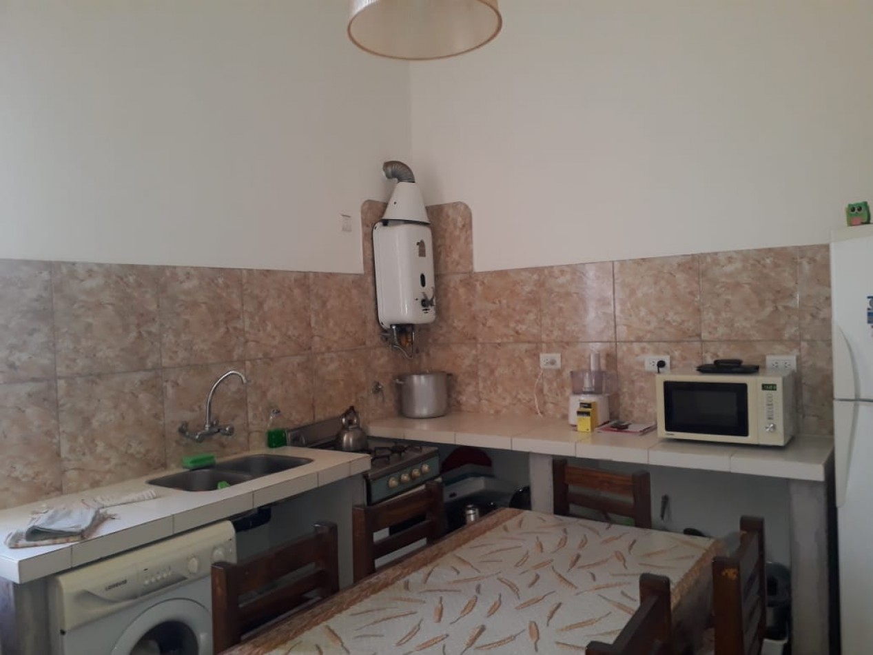  16 y 58 PH EN PLANTA BAJA SOBRE LOTE 10X30  150M2 CUBIERTOS 