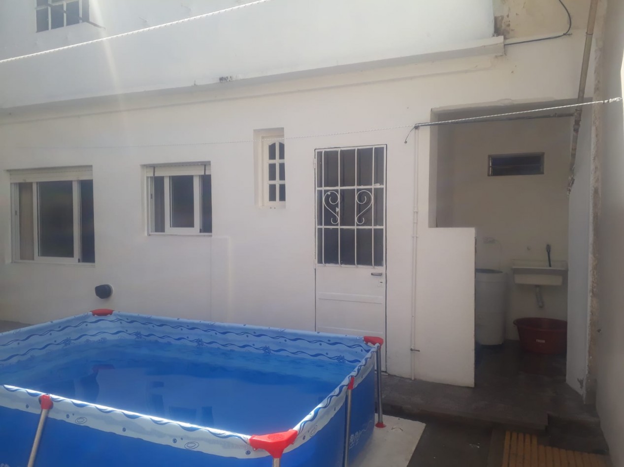  16 y 58 PH EN PLANTA BAJA SOBRE LOTE 10X30  150M2 CUBIERTOS 