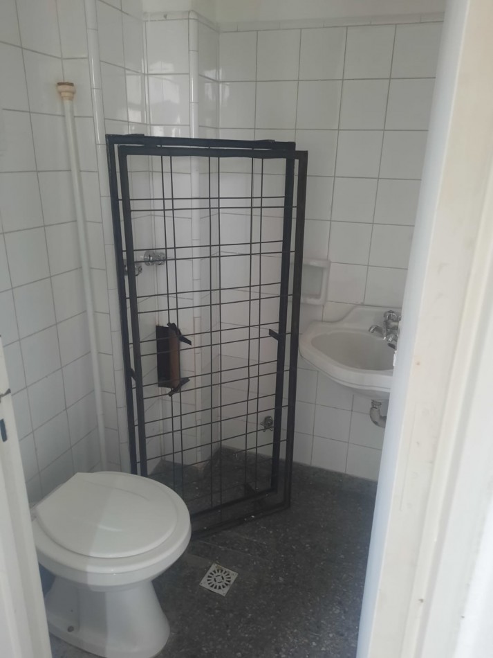 EXCELENTE DEPARTAMENTO EN  VENTA 58 ESQ 7 -   2 DORMITORIOS 