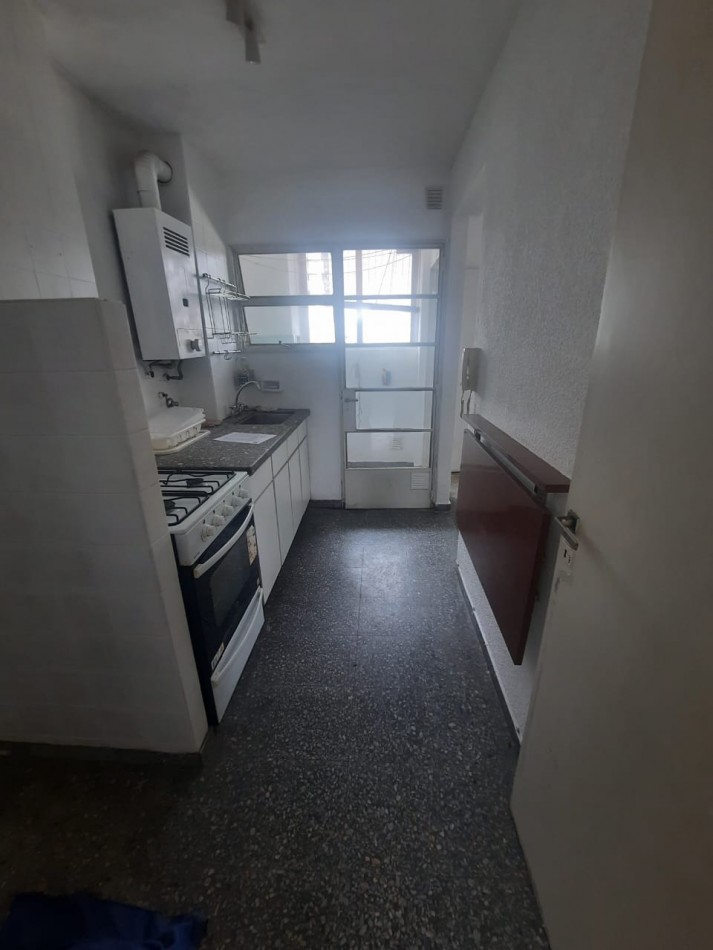 EXCELENTE DEPARTAMENTO EN  VENTA 58 ESQ 7 -   2 DORMITORIOS 