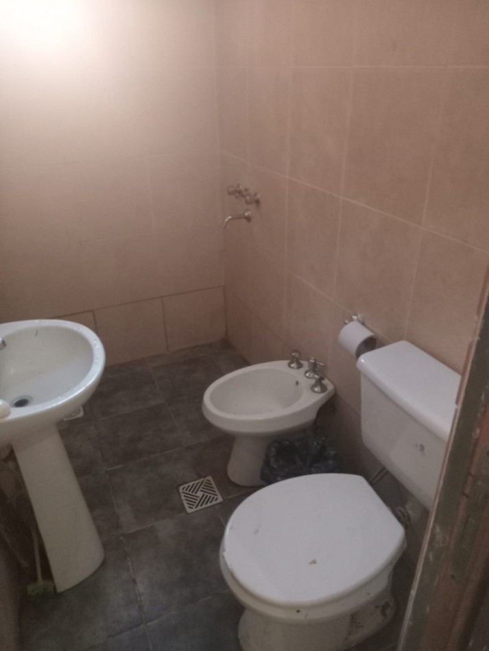 EXCELENTE CASA A REFACCIONADA TOTALMENTE NUEVA - 2 DORMITORIOS 