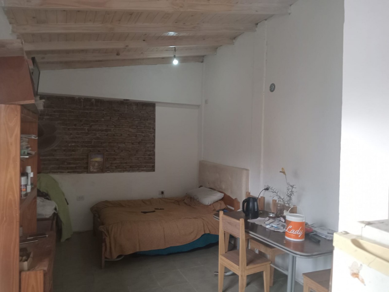 EXCELENTE CASA A REFACCIONADA TOTALMENTE NUEVA - 2 DORMITORIOS 