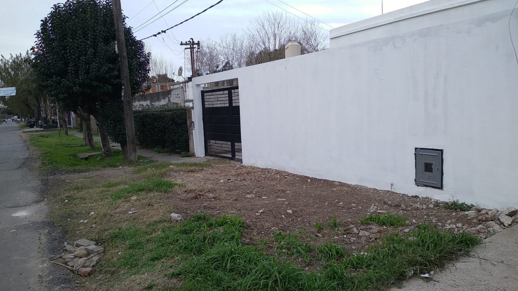 EXCELENTE CASA A REFACCIONADA TOTALMENTE NUEVA - 2 DORMITORIOS 