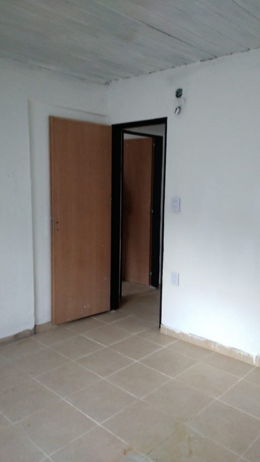 EXCELENTE CASA A REFACCIONADA TOTALMENTE NUEVA - 2 DORMITORIOS 