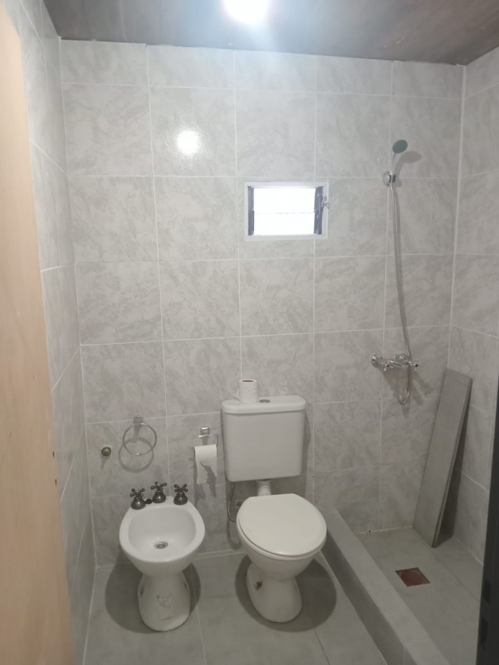 EXCELENTE CASA A REFACCIONADA TOTALMENTE NUEVA - 2 DORMITORIOS 