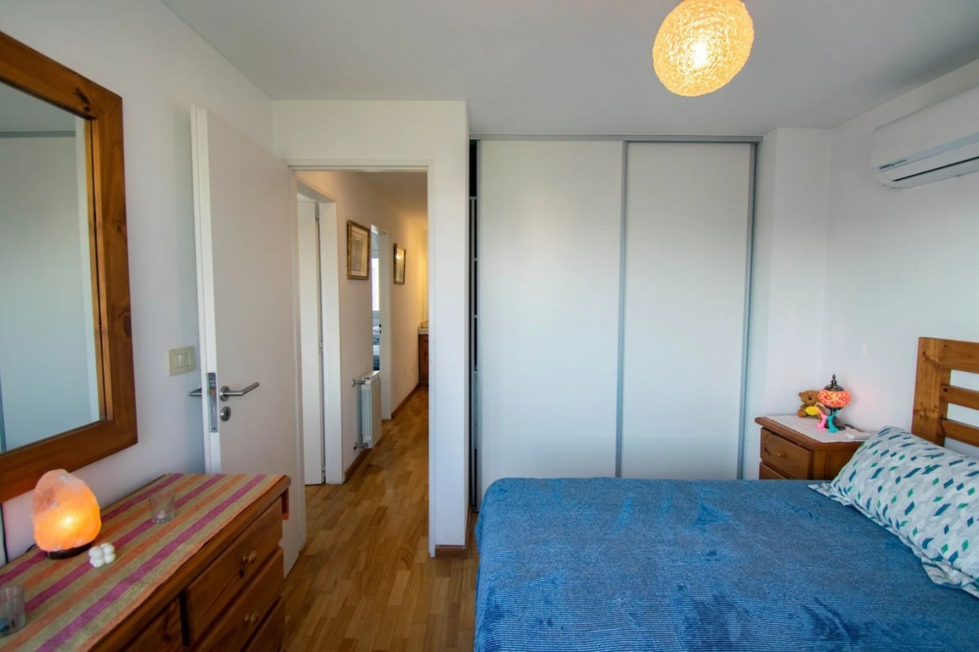 25 ESQ 34 TRIPLEX  EN VENTA  -  TRES DORMITORIOS    - DOS COCHERAS 