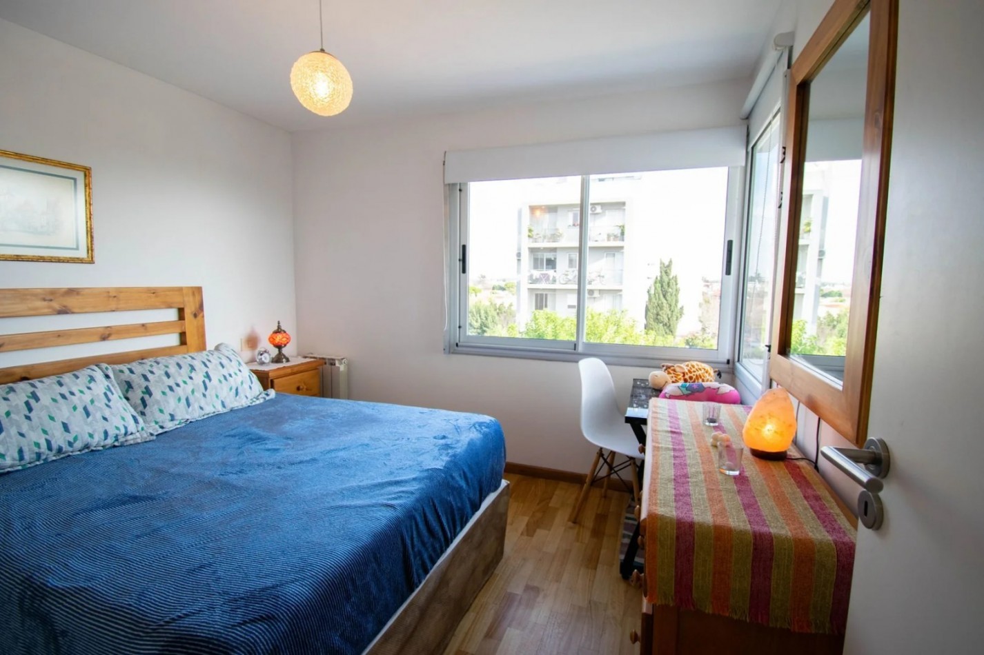 25 ESQ 34 TRIPLEX  EN VENTA  -  TRES DORMITORIOS    - DOS COCHERAS 