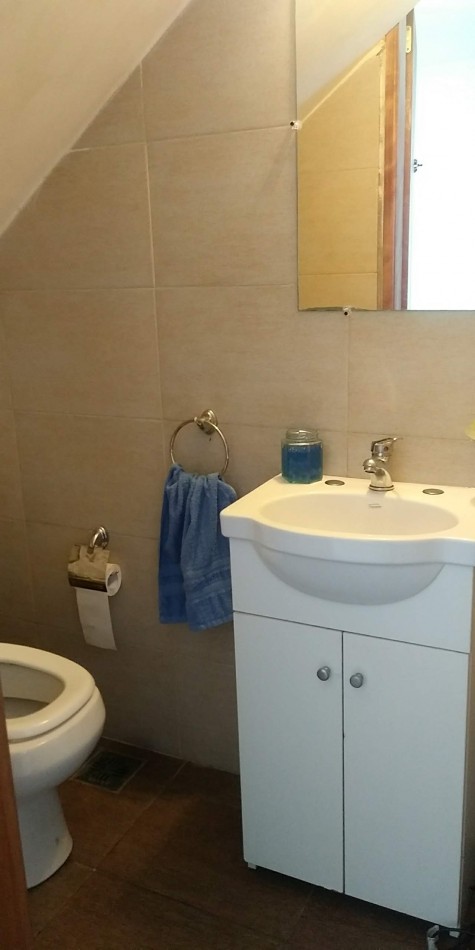 EXCELENTE DUPLEX EN VENTA . CON ENTRADA INDEPENDIENTE 