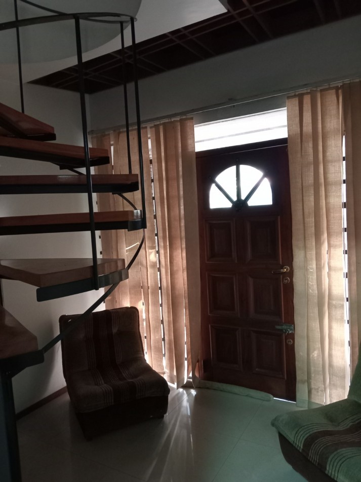 11 y 40 -  EXCELENTE CASA EN VENTA - BARRIO NORTE