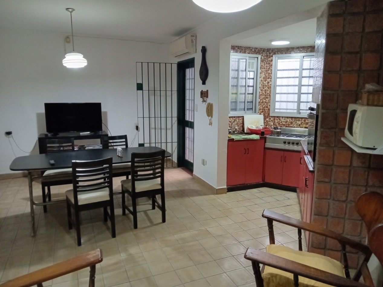 11 y 40 -  EXCELENTE CASA EN VENTA - BARRIO NORTE