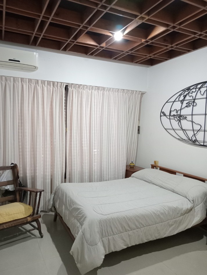 11 y 40 -  EXCELENTE CASA EN VENTA - BARRIO NORTE