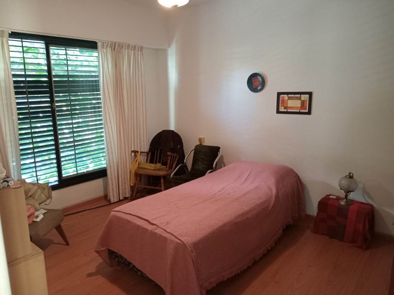 11 y 40 -  EXCELENTE CASA EN VENTA - BARRIO NORTE