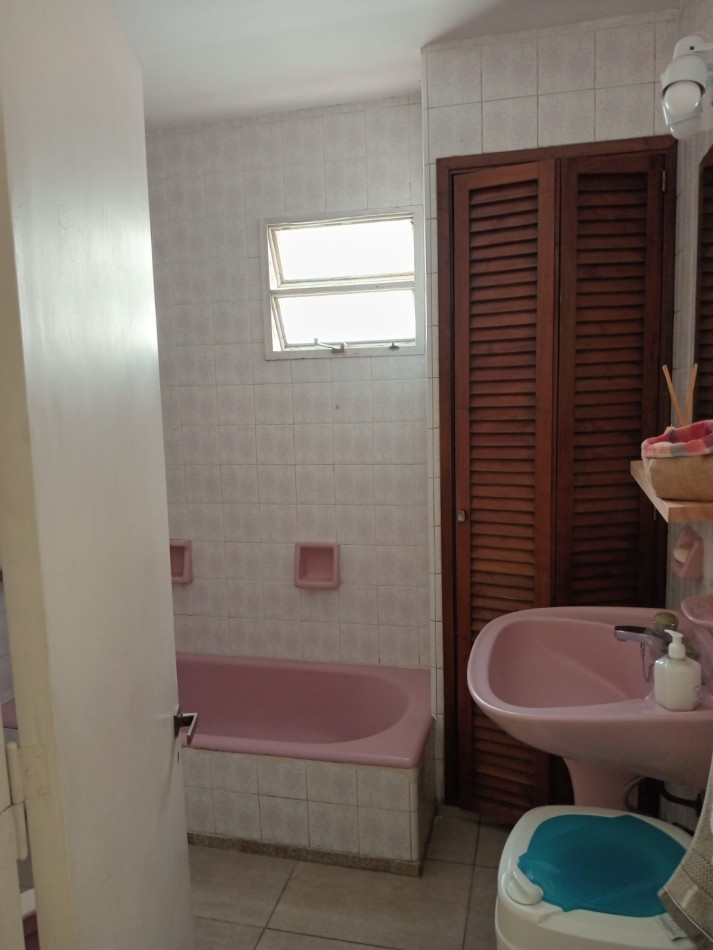 11 y 40 -  EXCELENTE CASA EN VENTA - BARRIO NORTE