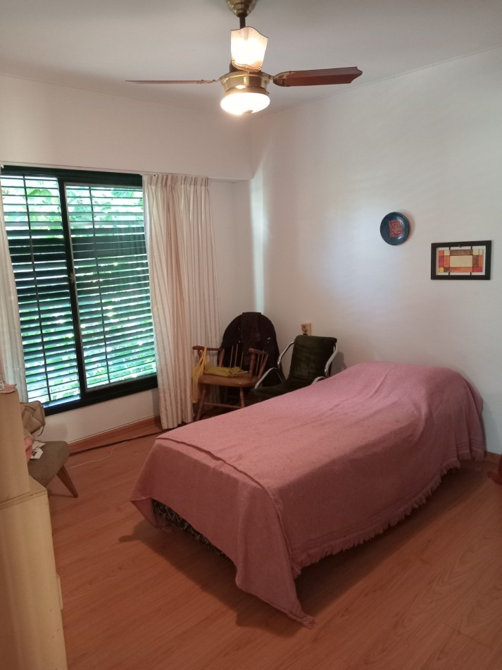 11 y 40 -  EXCELENTE CASA EN VENTA - BARRIO NORTE