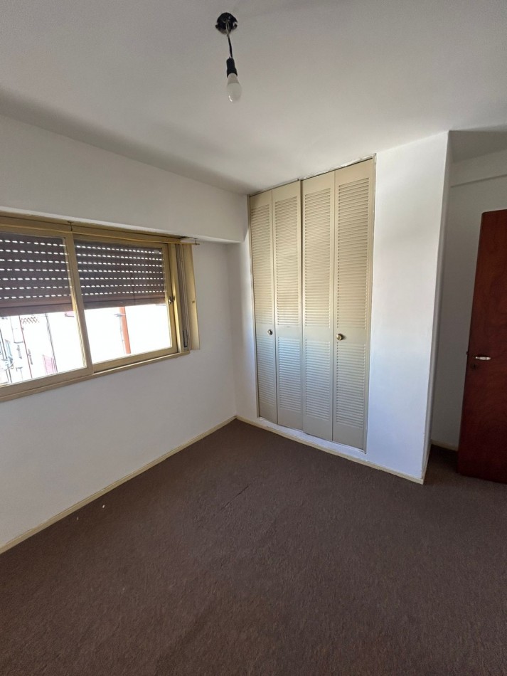 47 E/ 2 Y 3 DEPARTAMENTO DE 2 DORMITORIOS EN VENTA - ZONA FACULTADES