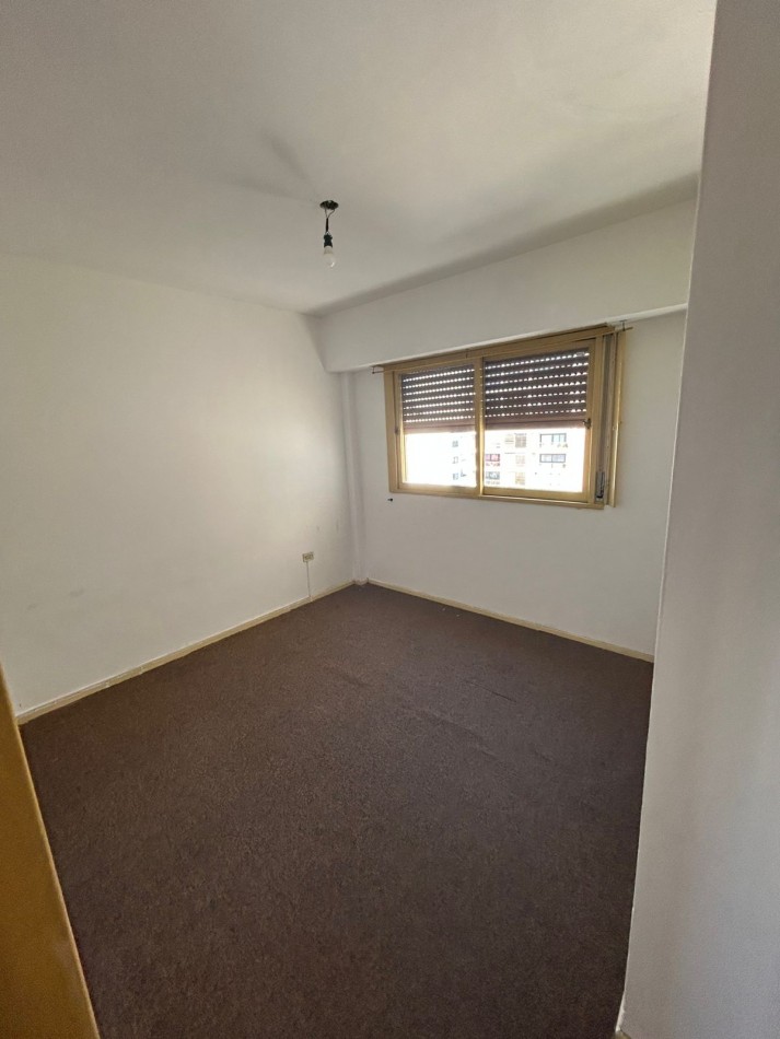 47 E/ 2 Y 3 DEPARTAMENTO DE 2 DORMITORIOS EN VENTA - ZONA FACULTADES
