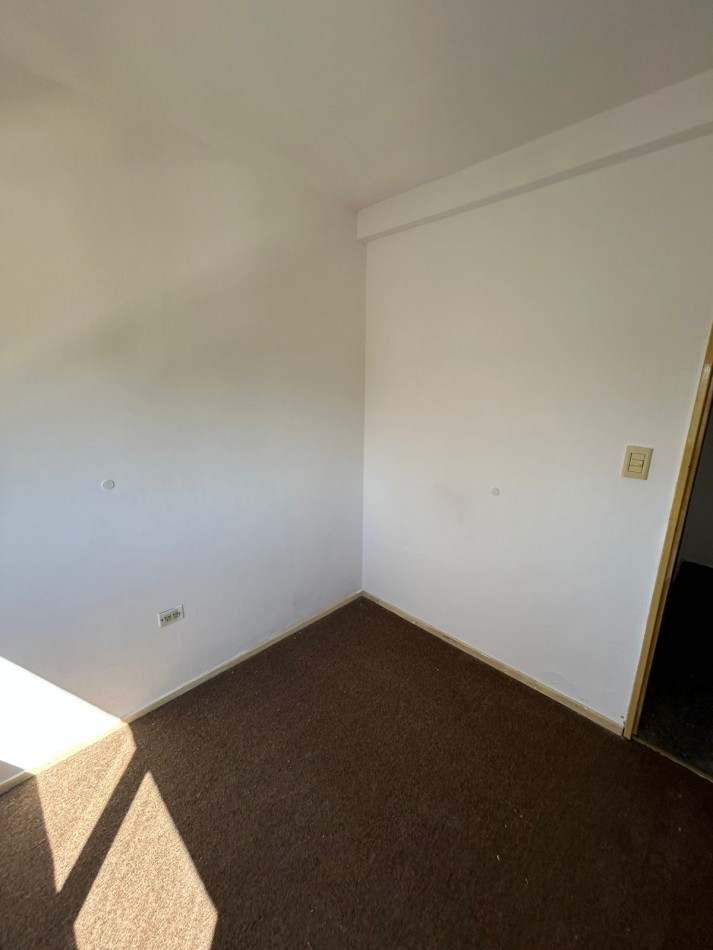 47 E/ 2 Y 3 DEPARTAMENTO DE 2 DORMITORIOS EN VENTA - ZONA FACULTADES