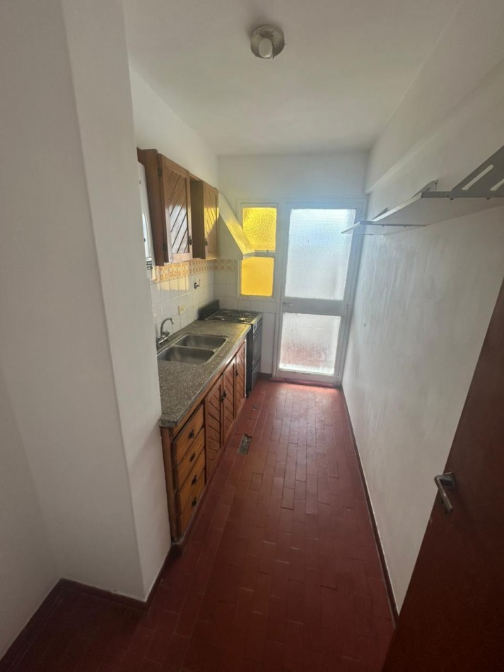 2 E/ 49 Y 50 - DOS DORMITORIOS - ZONA FACULTADES - LA PLATA 