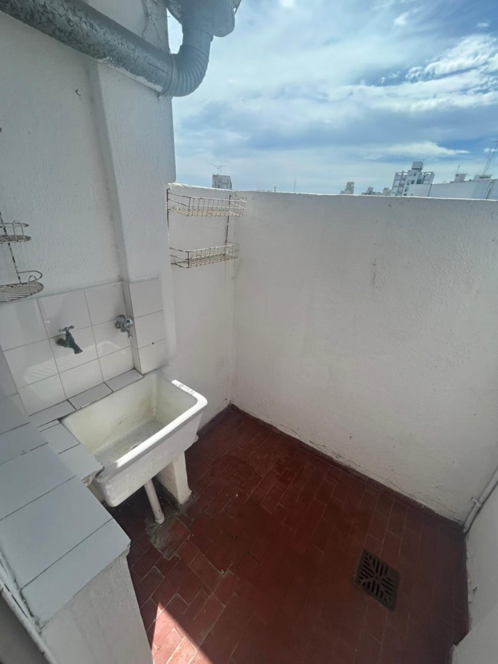 2 E/ 49 Y 50 - DOS DORMITORIOS - ZONA FACULTADES - LA PLATA 