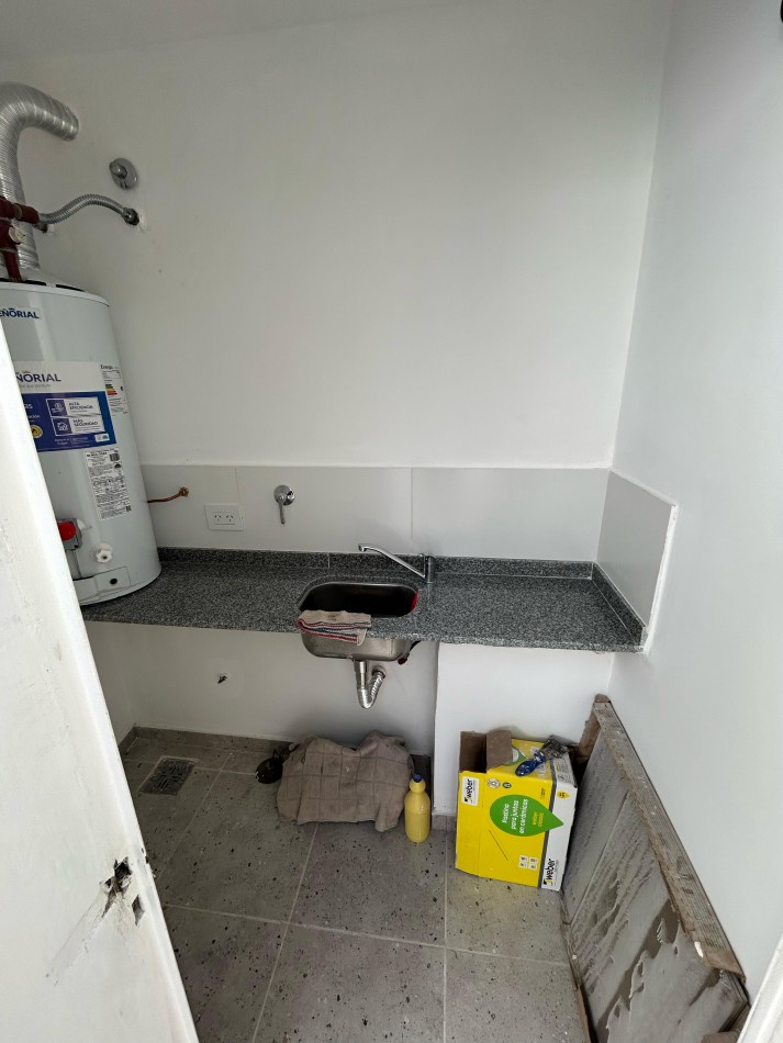 14 e/ 70 y 17 -  VENDEMOS PH 2 DORM - REFACCIONADO A NUEVO