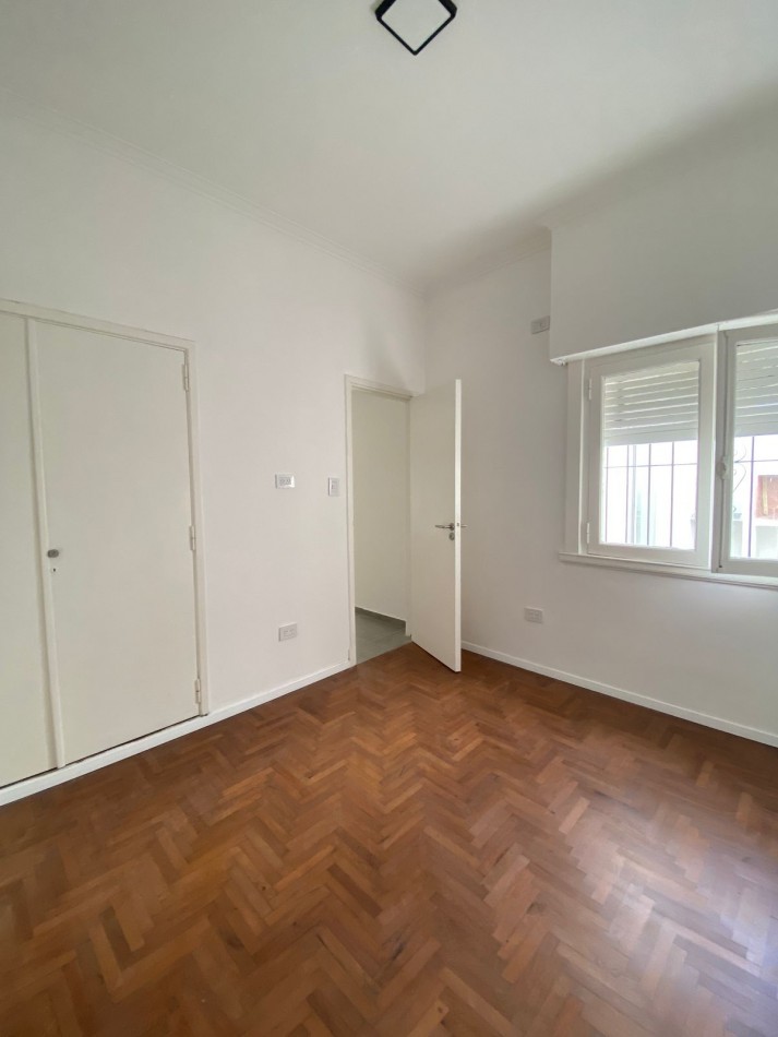 14 e/ 70 y 17 -  VENDEMOS PH 2 DORM - REFACCIONADO A NUEVO