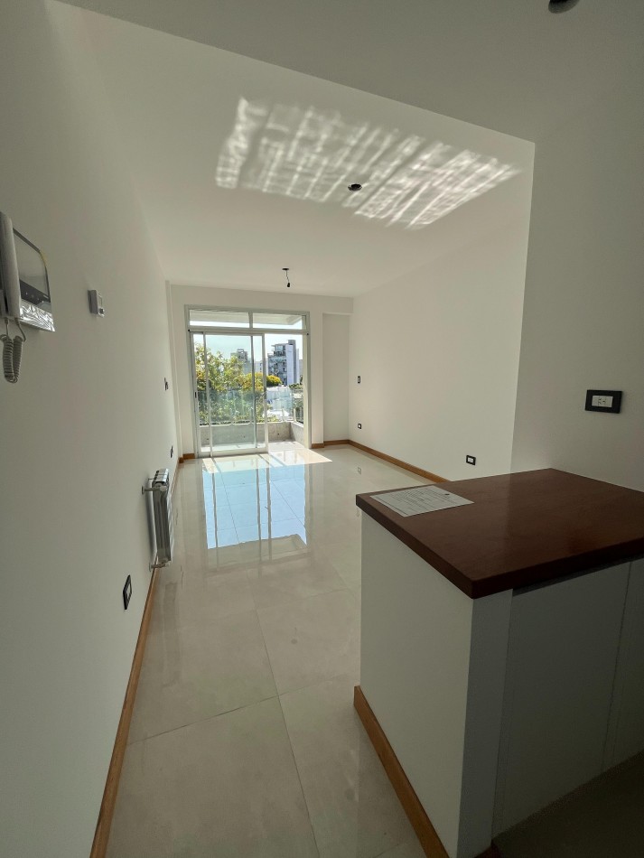 47 e/17 y 18 - departamentos de categoria de 1 dormitorio- A estrenar 