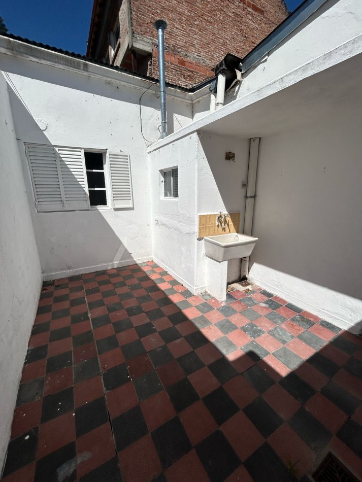16 E/ 63 Y 64 - PH INTERNO 1 DORM - ALQUILER CON PATIO