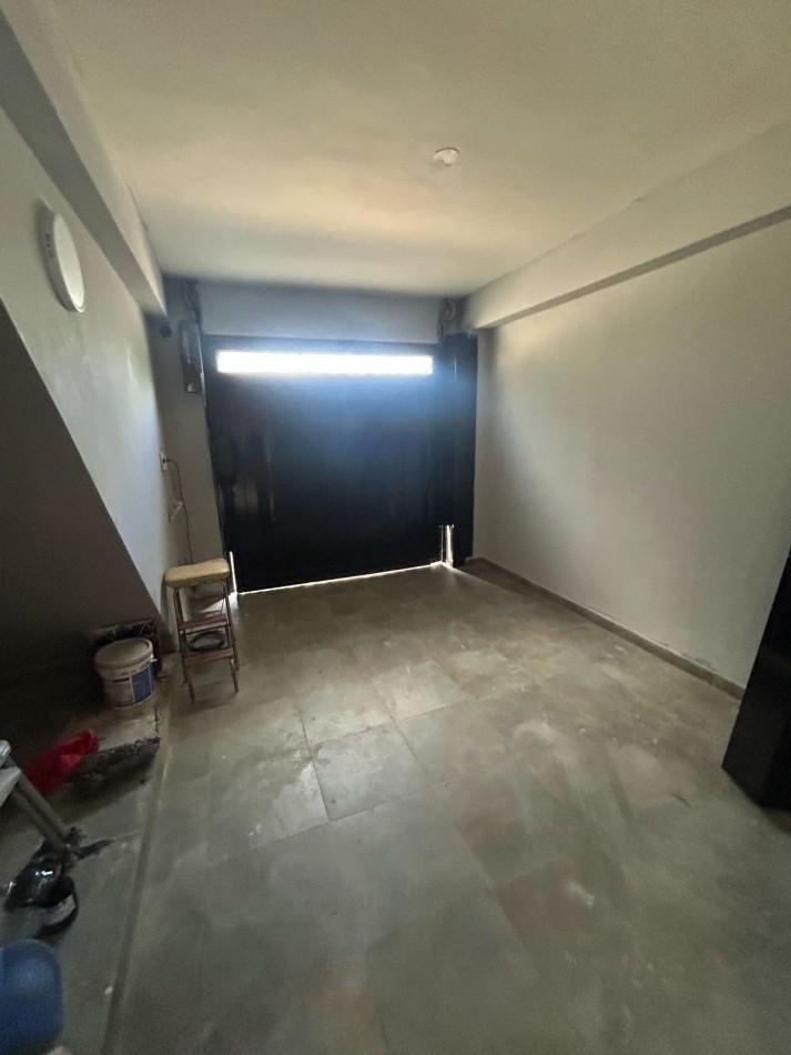 12 E/ 75 Y 76- CASA EN PH - 4 DORMITORIOS- COCHERA- VILLA ELVIRA