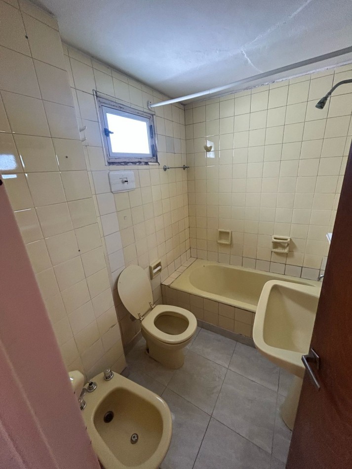 54  e/ 2 y 3 -  DEPARTAMENTO EN ALQUILER 3 DORMITORIOS 