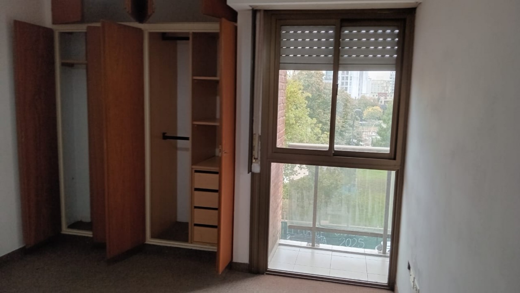 PLAZA ITALIA - EXCELENTE DEPARTAMENTO DE 2 DORMITORIOS EN ALQUILER 
