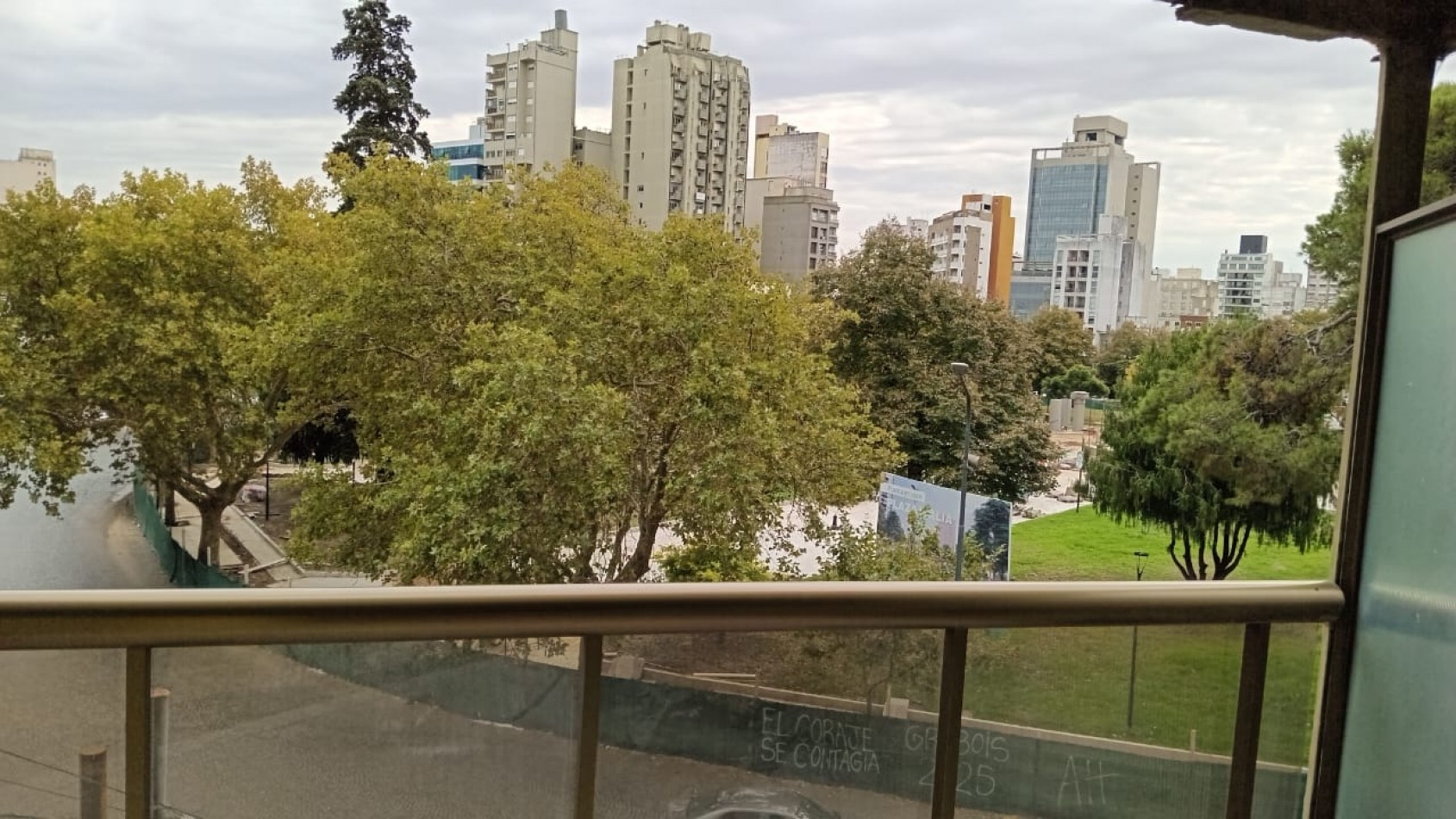 PLAZA ITALIA - EXCELENTE DEPARTAMENTO DE 2 DORMITORIOS EN ALQUILER 