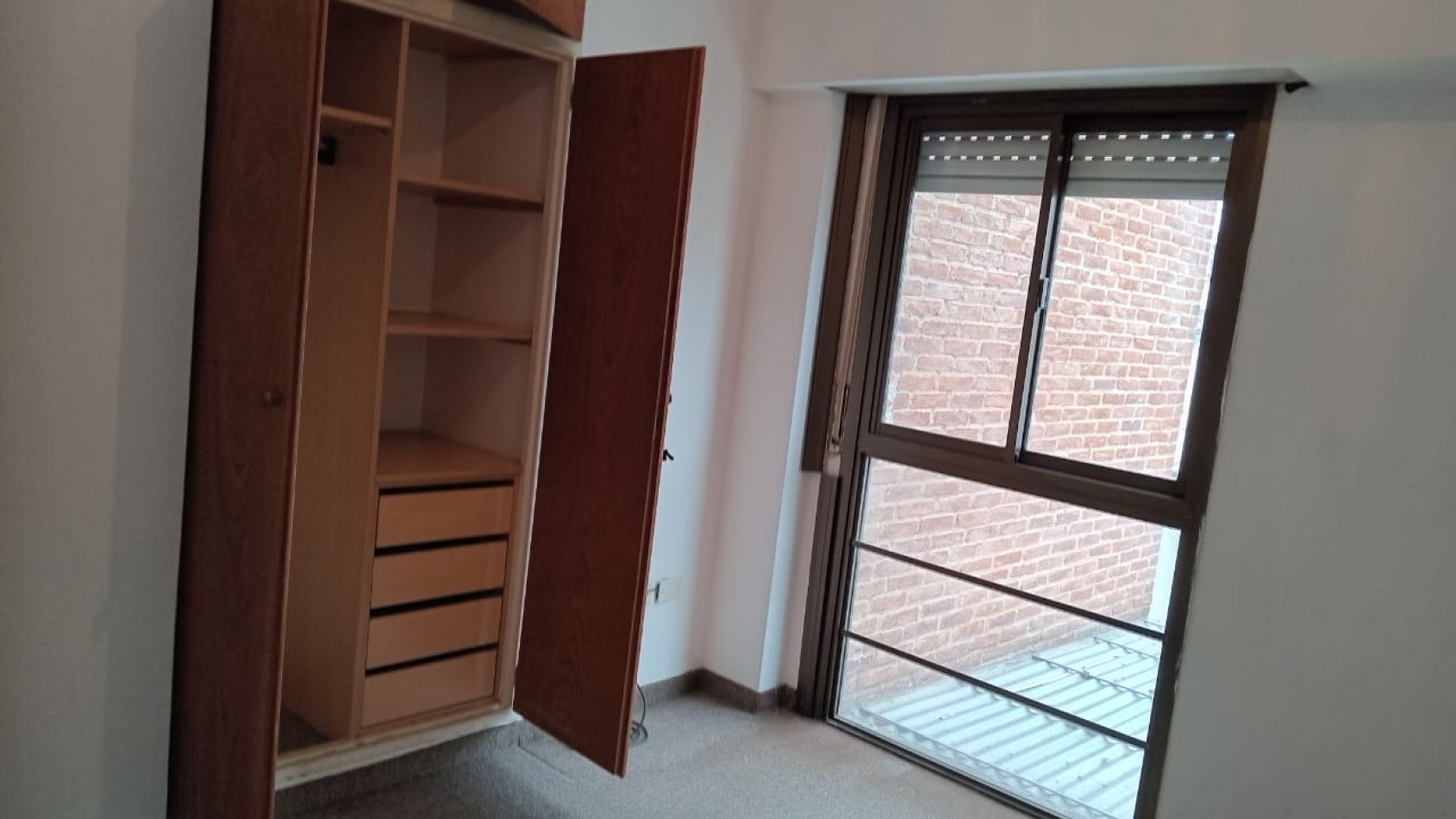 PLAZA ITALIA - EXCELENTE DEPARTAMENTO DE 2 DORMITORIOS EN ALQUILER 