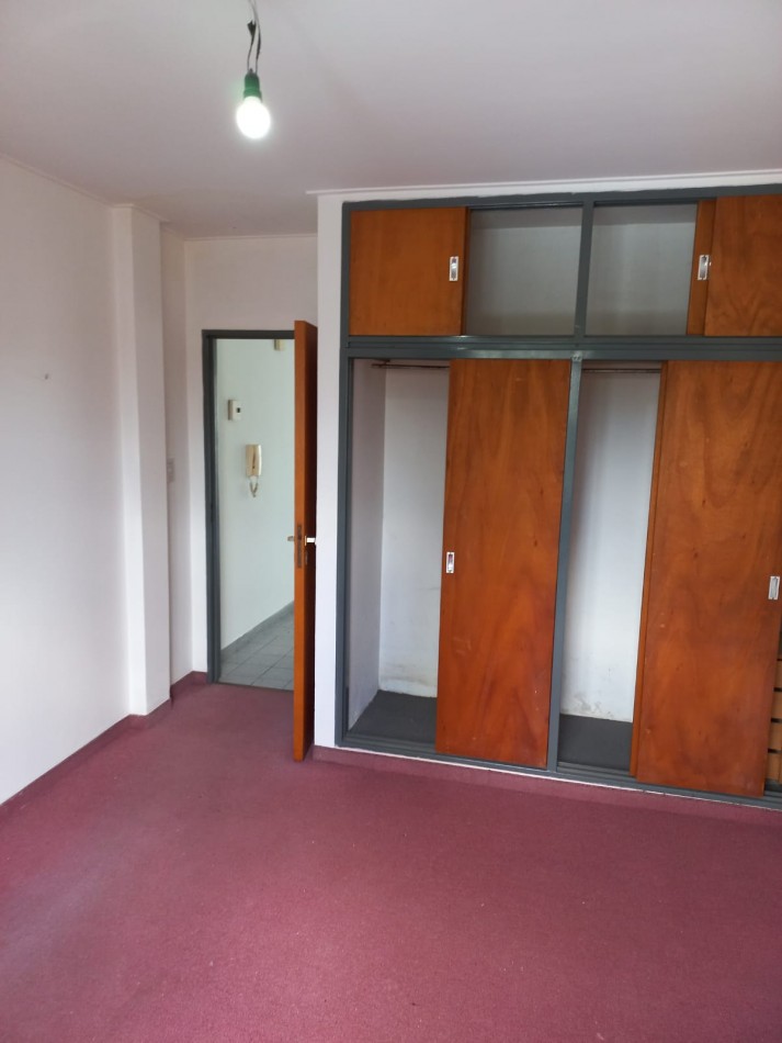 18 entre Diagonal 76 y Avenida 44 Departamento En Venta