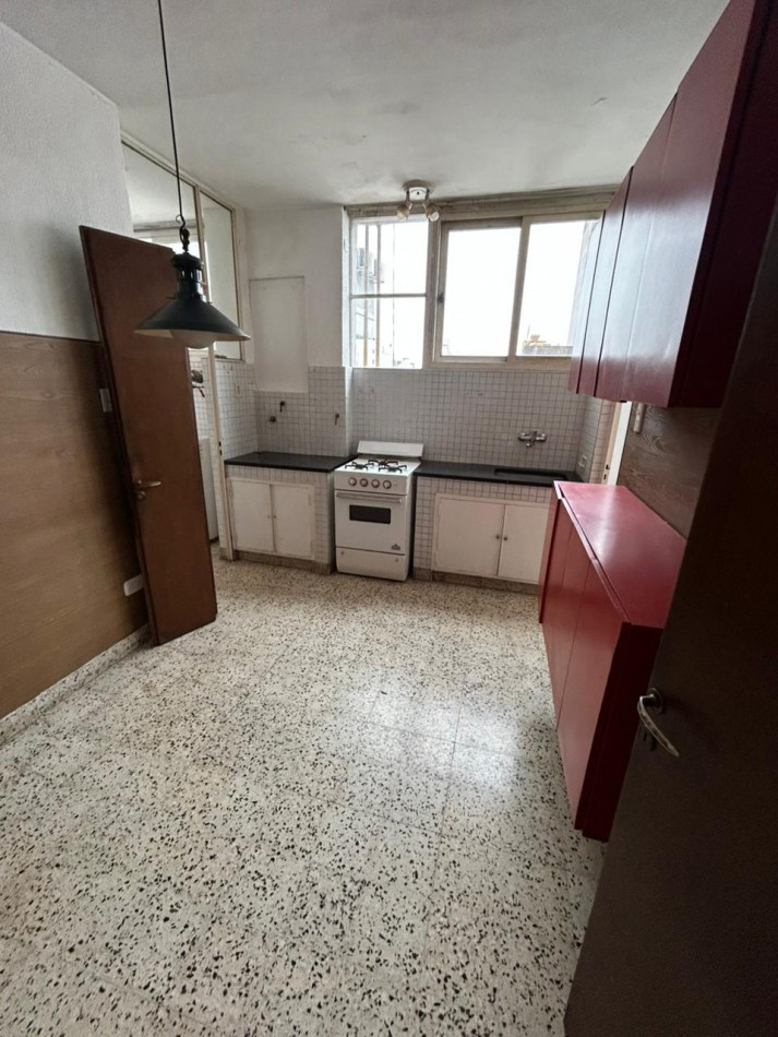 47 E/ 10 Y 11 - DEPTO DE 90 MT2 EN ALQUILER - CENTRO DE LA PLATA