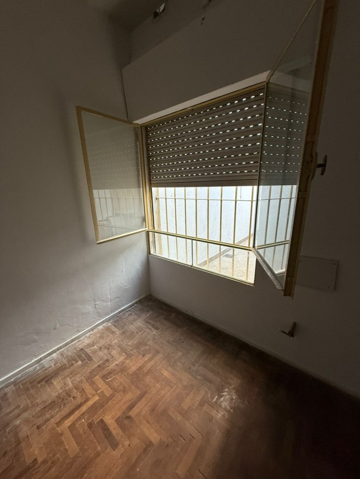 44 e 16 y 17 - DEPARTAMENTO DE 1 DORMITORIO - SIN EXPENSAS 