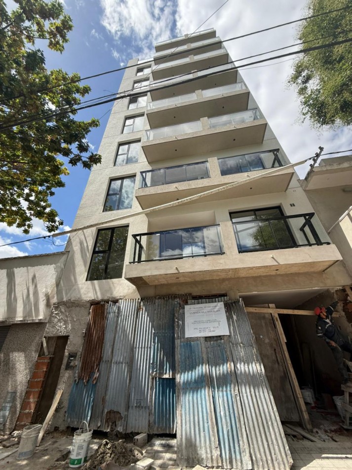 41 E/ 17 Y 18 . 1 DORMITORIOS SEMI PISO-  BARRIO NORTE 