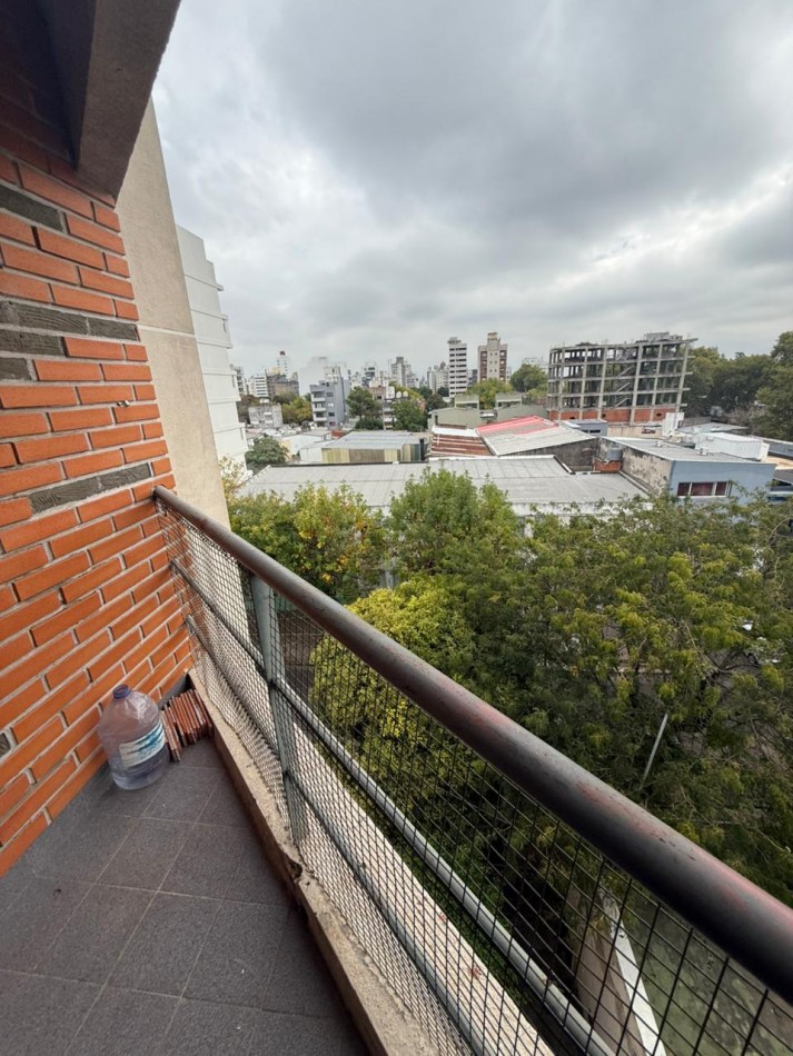 63 E 1 Y 2 -  DEPARTAMENTO DE 2 DORMITORIOS CON COCHERA EN ALQUILER 