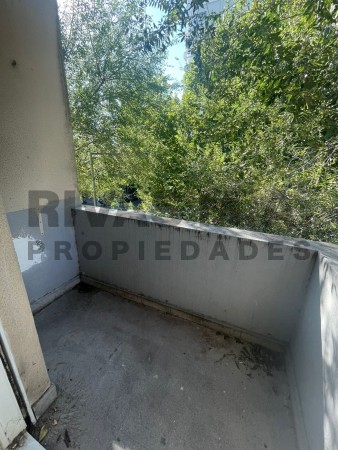 VENTA 60 ESQ 3- 2 DORM CON BALCON