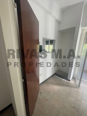 VENTA 60 ESQ 3- 2 DORM CON BALCON