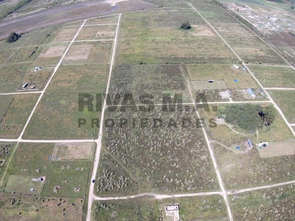 615 y 29 - LOTE EN CONDOMINIO - EN ARANA 