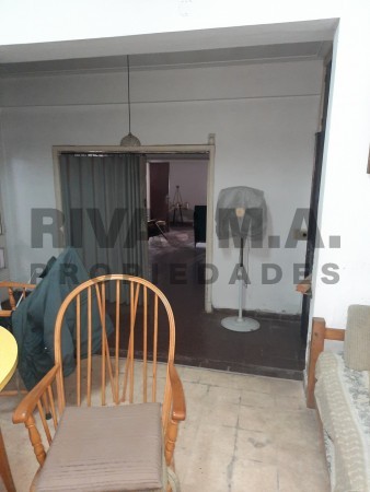 43 E/ 13 Y 14 - CASA SOBRE LOTE DE 8 X 40 - IDEAL CONSTRUCTORA 