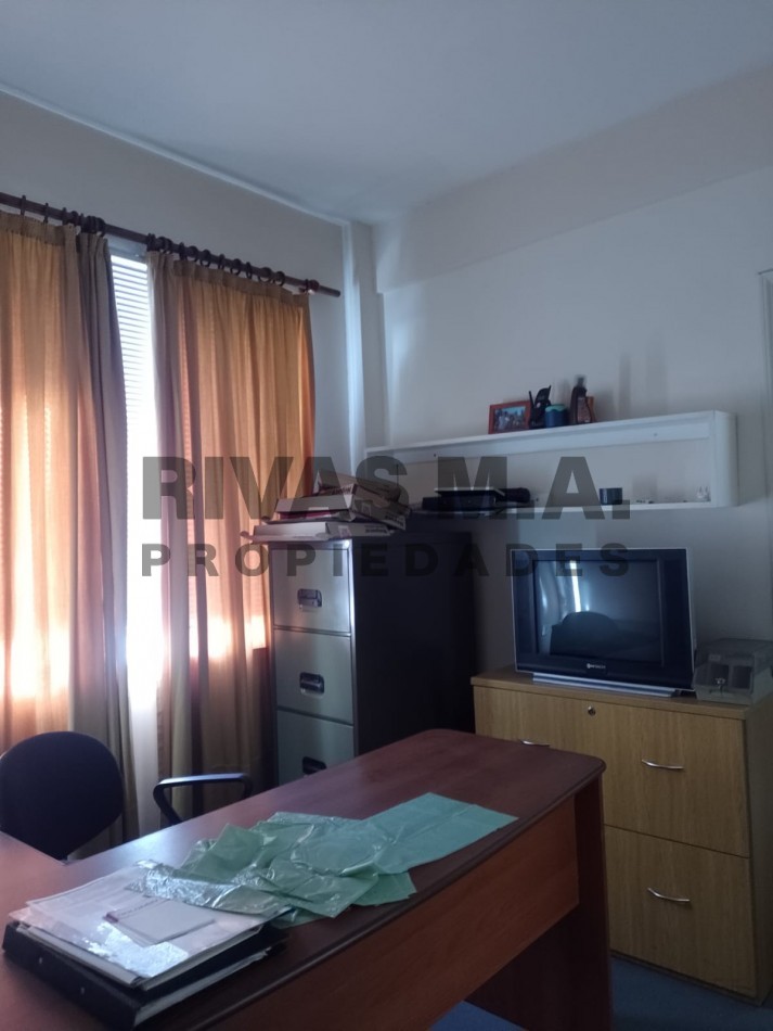 EXCELENTE OFICINA EN ALQUILER - ZONA TRIBUNALES 