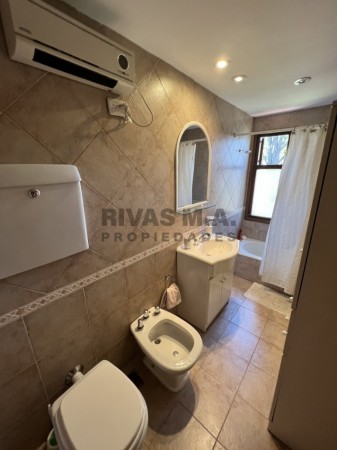 34 E/ 8 Y 9 CASA EN VENTA   - 5 DORMITORIOS -  POSIBLE FINANCIACION -300 M2 