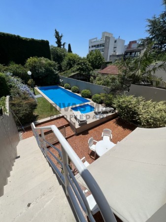34 E/ 8 Y 9 CASA EN VENTA   - 5 DORMITORIOS -  POSIBLE FINANCIACION -300 M2 
