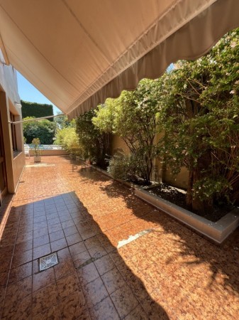 34 E/ 8 Y 9 CASA EN VENTA   - 5 DORMITORIOS -  POSIBLE FINANCIACION -300 M2 