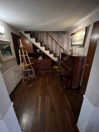 34 E/ 8 Y 9 CASA EN VENTA   - 5 DORMITORIOS -  POSIBLE FINANCIACION -300 M2 