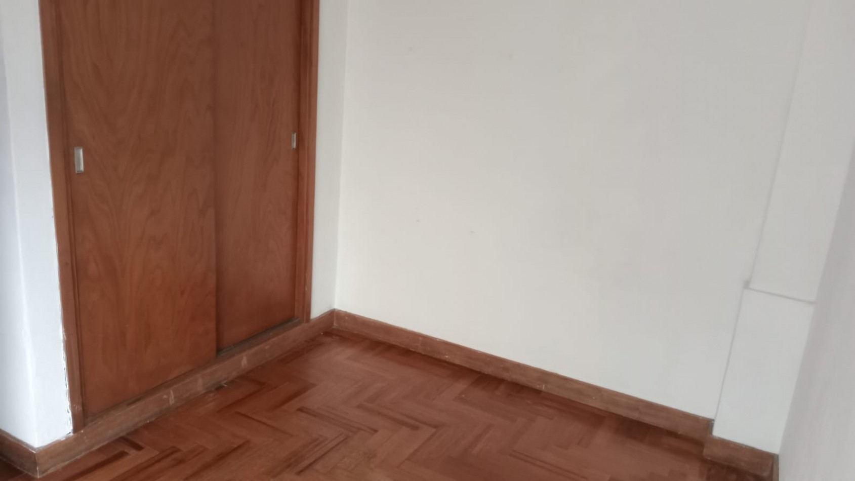 54  e/ 2 y 3 -  DEPARTAMENTO EN ALQUILER 3 DORMITORIOS 